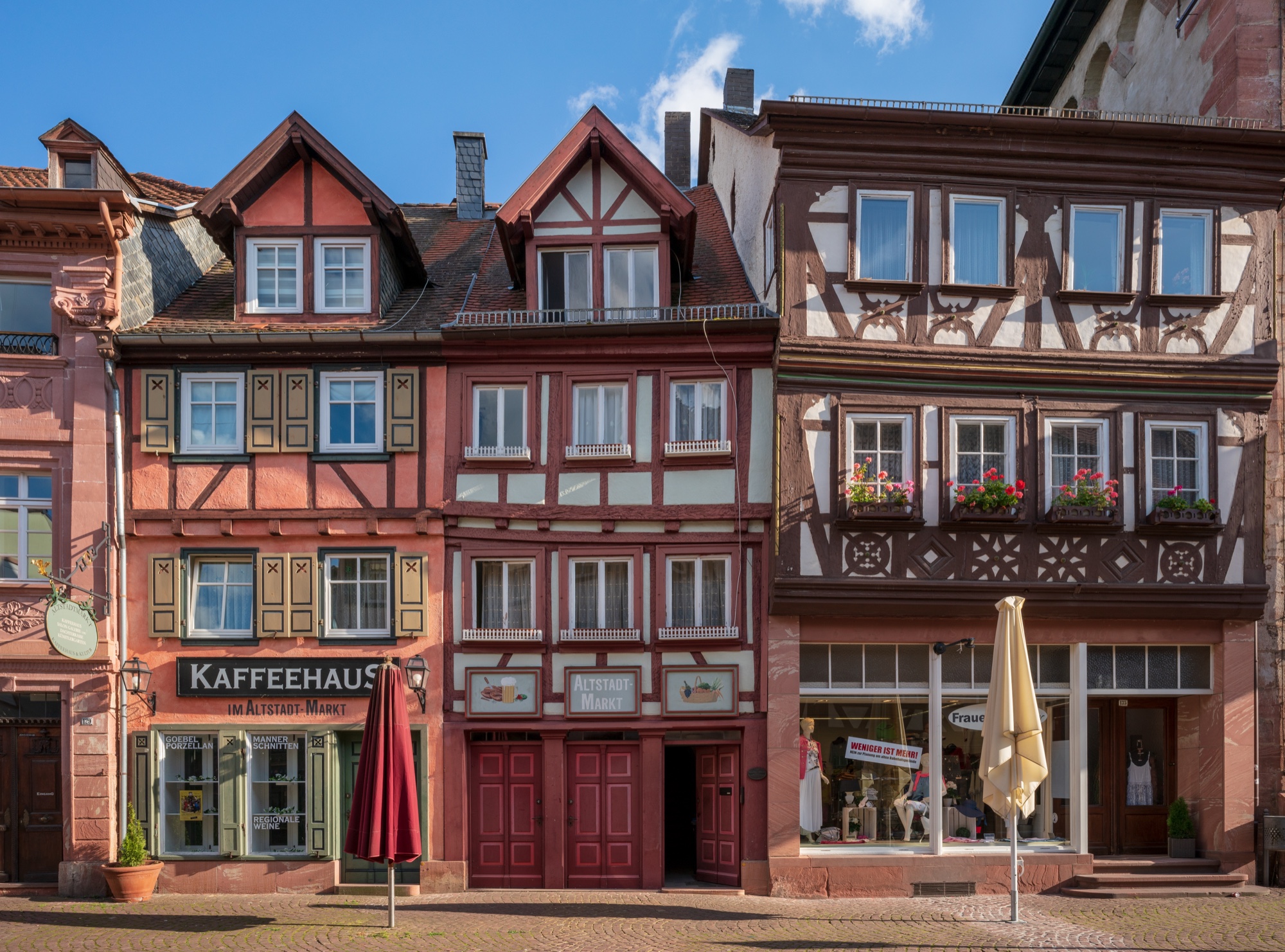 Miltenberg Altstadt Fachwerkhäuser Abendsonne
